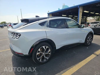 2023 Ford Mustang Mach-E Premium - miniatura 4