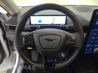 2023 Ford Mustang Mach-E Premium - miniatura 10