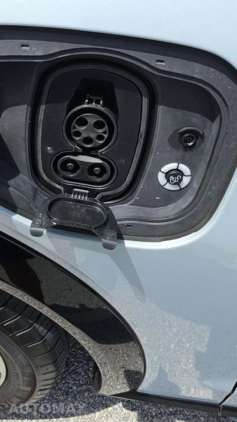 2023 Ford Mustang Mach-E Premium - miniatura 23