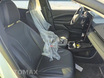 2023 Ford Mustang Mach-E Premium - miniatura 8