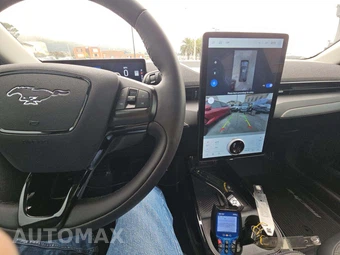2023 Ford Mustang Mach-E Premium - miniatura 10