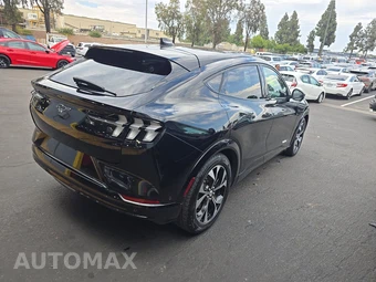 2023 Ford Mustang Mach-E Premium - miniatura 4