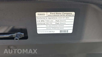 2023 Ford Mustang Mach-E Premium - miniatura 17