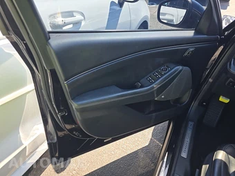2023 Ford Mustang Mach-E Premium - miniatura 34