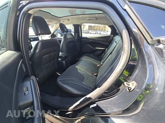 2023 Ford Mustang Mach-E Premium - miniatura 9