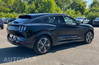 2023 Ford Mustang Mach-E Premium - miniatura 3