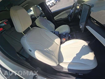 2023 Ford Mustang Mach-E Premium - miniatura 18
