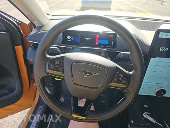 2023 Ford Mustang Mach-E Premium - miniatura 19