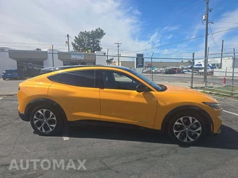 2023 Ford Mustang Mach-E Premium - miniatura 4