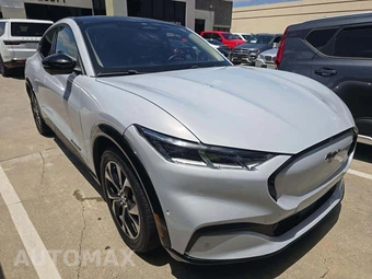 2023 Ford Mustang Mach-E Premium - miniatura 4
