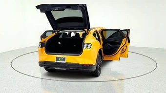 2023 Ford Mustang Mach-E Premium - miniatura 18