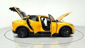 2023 Ford Mustang Mach-E Premium - miniatura 20