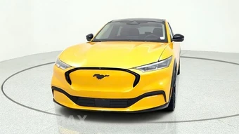 2023 Ford Mustang Mach-E Premium - miniatura 3