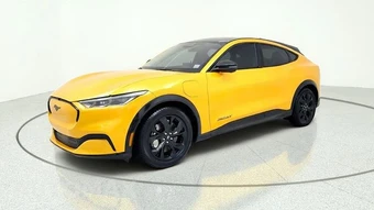 2023 Ford Mustang Mach-E Premium - miniatura 4