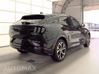 2023 Ford Mustang Mach-E Premium - miniatura 4