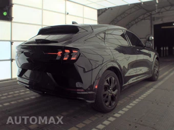 2023 Ford Mustang Mach-E Premium - miniatura 4