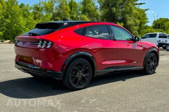 2023 Ford Mustang Mach-E Premium - miniatura 3