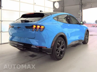 2023 Ford Mustang Mach-E Premium - miniatura 4