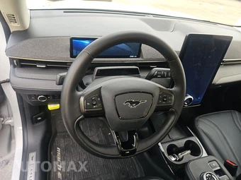 2023 Ford Mustang Mach-E Premium - miniatura 44