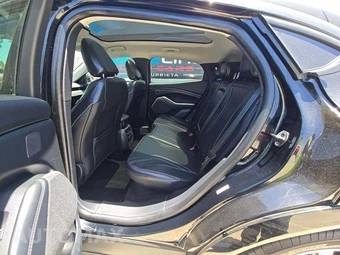 2023 Ford Mustang Mach-E Premium - miniatura 10