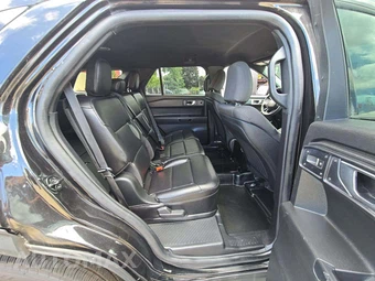 2023 Ford Police Interceptor Utility - miniatura 16