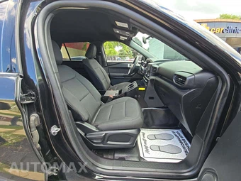 2023 Ford Police Interceptor Utility - miniatura 18