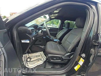 2023 Ford Police Interceptor Utility - miniatura 6