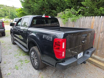 2023 Ford Ranger LARIAT Crew Cab Medium Bed - miniatura 2