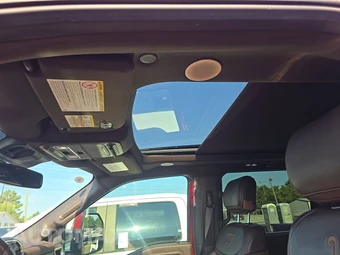 2023 Ford Super Duty F-250 King Ranch Crew Cab Long Bed - miniatura 17