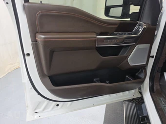 2023 Ford Super Duty F-250 King Ranch Crew Cab Medium Bed - miniatura 9