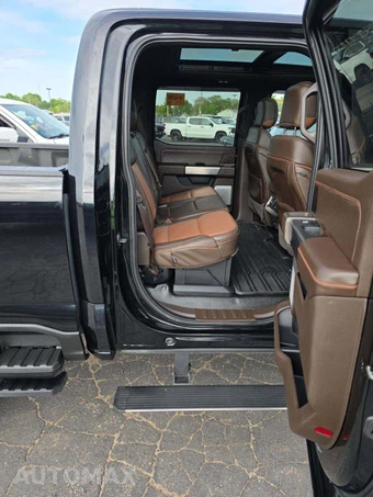 2023 Ford Super Duty F-250 King Ranch Crew Cab Medium Bed - miniatura 16