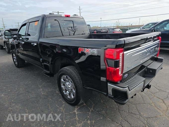 2023 Ford Super Duty F-250 King Ranch Crew Cab Medium Bed - miniatura 2