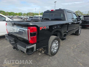 2023 Ford Super Duty F-250 King Ranch Crew Cab Medium Bed - miniatura 3