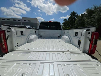 2023 Ford Super Duty F-250 King Ranch Crew Cab Medium Bed - miniatura 11
