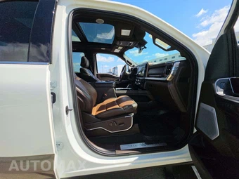 2023 Ford Super Duty F-250 King Ranch Crew Cab Medium Bed - miniatura 15