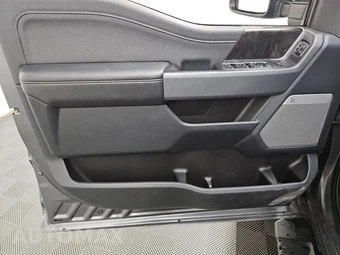 2023 Ford Super Duty F-250 Lariat Crew Cab Long Bed - miniatura 9