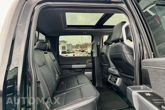 2023 Ford Super Duty F-250 Lariat Crew Cab Medium Bed - miniatura 18