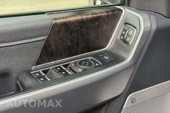 2023 Ford Super Duty F-250 Lariat Crew Cab Medium Bed - miniatura 31