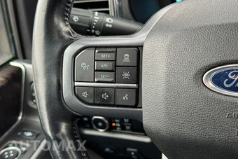 2023 Ford Super Duty F-250 Lariat Crew Cab Medium Bed - miniatura 36