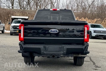 2023 Ford Super Duty F-250 Lariat Crew Cab Medium Bed - miniatura 4