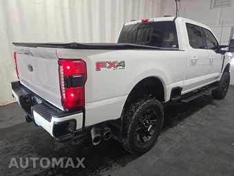 2023 Ford Super Duty F-250 Lariat Crew Cab Medium Bed - miniatura 4