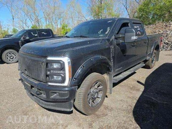 2023 Ford Super Duty F-250 Lariat Crew Cab Medium Bed