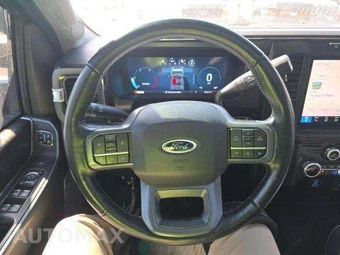 2023 Ford Super Duty F-250 Lariat Crew Cab Medium Bed - miniatura 28