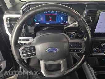 2023 Ford Super Duty F-250 Lariat Crew Cab Medium Bed - miniatura 10