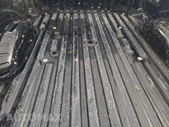2023 Ford Super Duty F-250 Lariat Crew Cab Medium Bed - miniatura 16