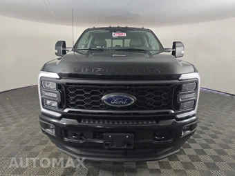 2023 Ford Super Duty F-250 Lariat Crew Cab Medium Bed - miniatura 2