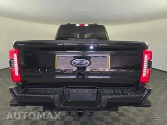 2023 Ford Super Duty F-250 Lariat Crew Cab Medium Bed - miniatura 5