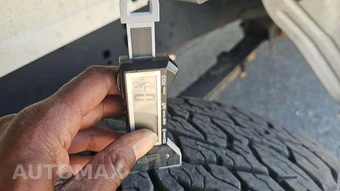 2023 Ford Super Duty F-250 Lariat Crew Cab Medium Bed - miniatura 19