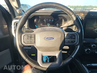 2023 Ford Super Duty F-250 Lariat Crew Cab Medium Bed - miniatura 10