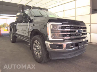 2023 Ford Super Duty F-250 Lariat Crew Cab Medium Bed - miniatura 3